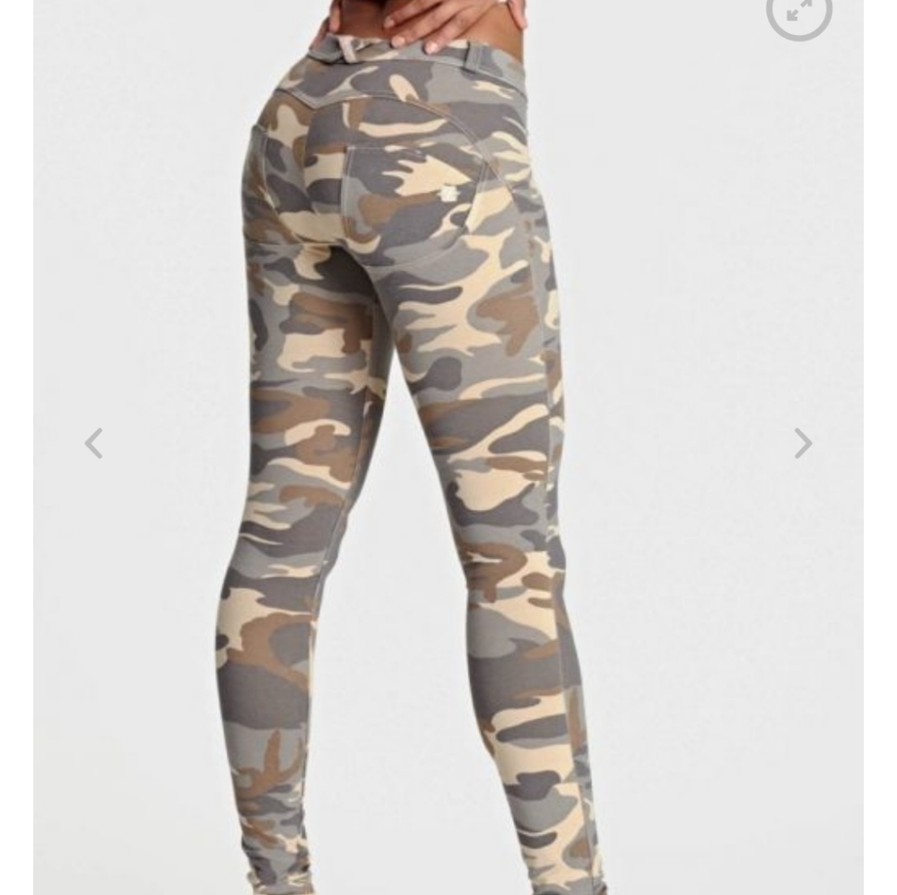COPY - WR.UP SZ 8 FREDDY CAMO PUSH UP LEGGINGS